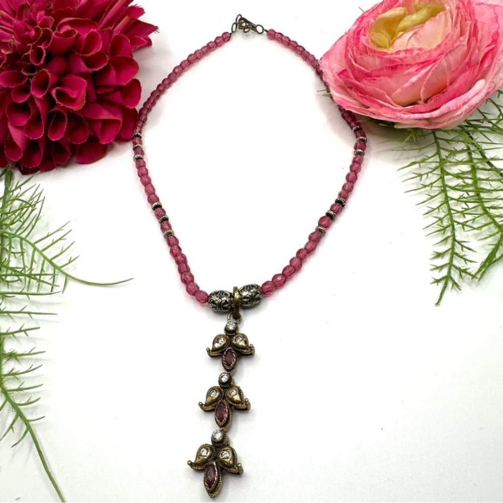 NEW⚜️Pink Glass Beaded “Zahavi” ORNATE Necklace